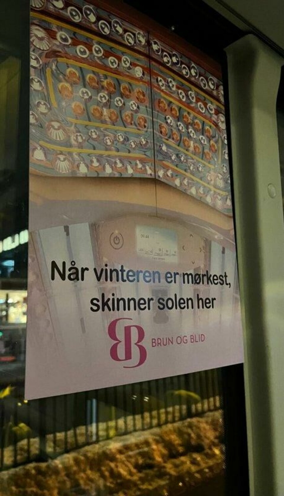 Lilav Ali reagerer på denne reklamen for solarium. Lilav Ali reagerer på denne reklamen for solarium. Foto: Privat