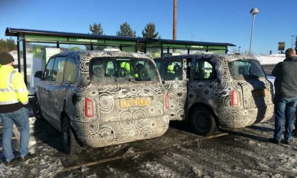 Her står testbilene til lading i Norge. Foto: Privat Her står testbilene til lading i Norge. Foto: Privat