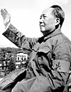 Bildet viser Kinas mangeårige leder Mao Zedong i 1966. Foto: AP/NTB scanpix