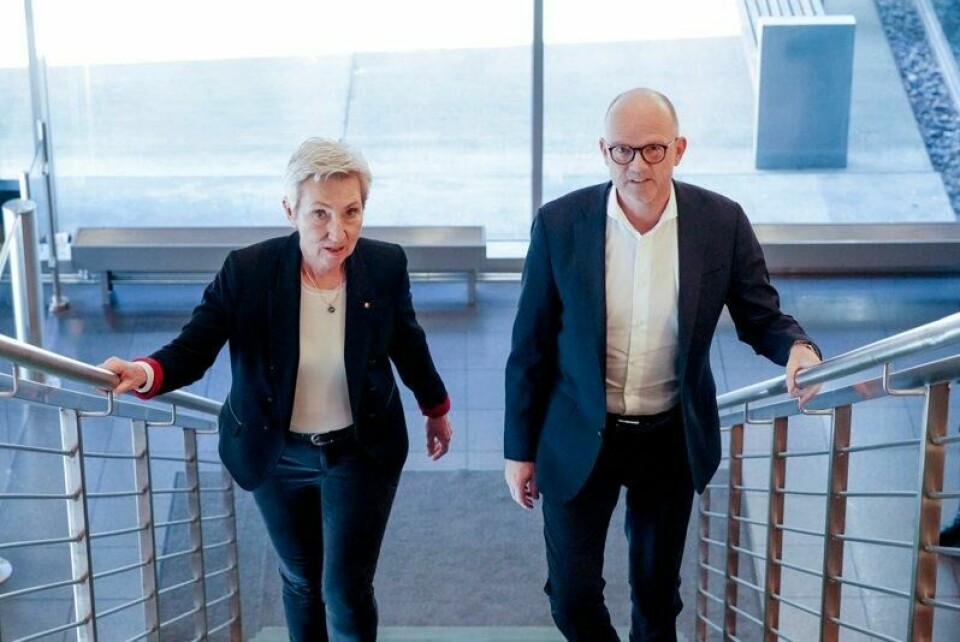 LO-leder Peggy Hessen Følsvik og NHO-direktør Ole Erik Almlid ønsker begge å komme i havn med gode resultater for sine respektive organisasjoner. Her fra en tidligere anledning.