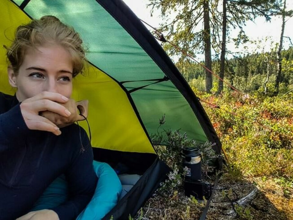 Ingenting er som en kopp morgenkaffe i naturen, hvor utsikten er upåklagelig, ifølge psykolog Johanne Refseth. Ingenting er som en kopp morgenkaffe i naturen, hvor utsikten er upåklagelig, ifølge psykolog Johanne Refseth. Foto: Privat