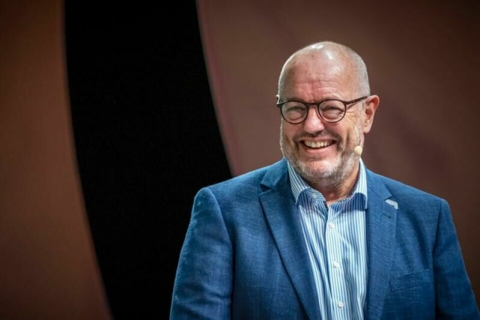 Styreleder i Forskningsrådet Gunnar Bovim gleder seg over mange søknader om KI-samarbeid.