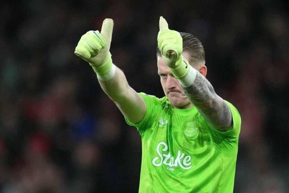 Everton-keeper Jordan Pickford er blant dem som har blitt kritisert for å ta seg god tid med ballen i hendene.
