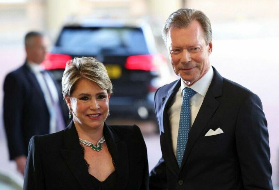 Kongefamilien i Luxembourg er flinke med økonomi, og har opparbeidet seg en solid formue på flere milliarder kroner. Her er storhertug Henri avbildet med kona, Maria Teresa, i 2023. Kongefamilien i Luxembourg er flinke med økonomi, og har opparbeidet seg en solid formue på flere milliarder kroner. Her er storhertug Henri avbildet med kona, Maria Teresa, i 2023. Foto: Henry Nicholls / Reuters / NTB