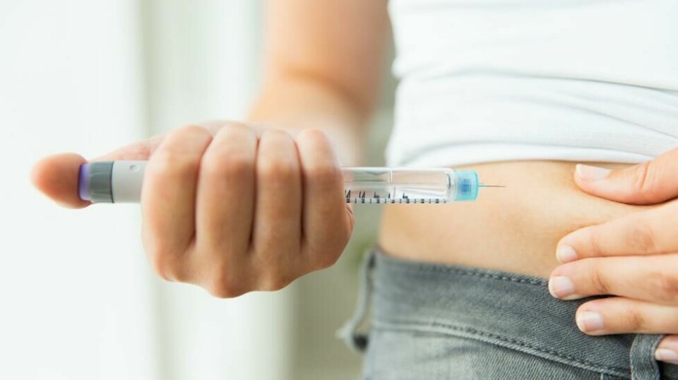 Rundt 28.000 lever med diabetes type 1 i Norge. De er avhengig av å få tilført insulin enten via injeksjoner eller eller fra en insulinpumpe. I fremtiden kan sykdommen kanskje forebygges med en vaksine, hvis det viser seg at virus utløser sykdommen. Foto: Syda Productions / Shutterstock / NTB scanpix