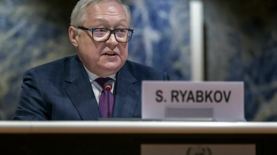 – Jeg tror ikke forholdet mellom Russland og Nato vil bli gjenopprettet i overskuelig fremtid. Det er umulig av både prinsipielle og praktiske grunner, sier Russlands viseutenriksminister, Sergej Ryabkov,