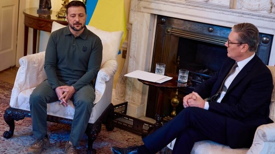 Storbritannias nyslåtte statsminister tok imot president Volodymyr Zelenskyj i statsministerboligen fredag. Foto: Benjamin Cremel / AP / NTB
