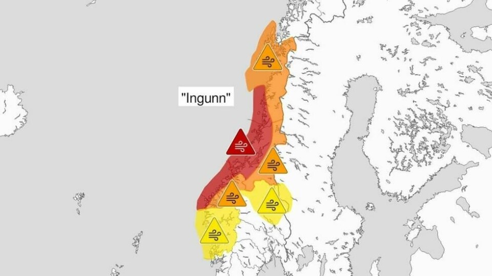 Onsdag kveld kan det kommet ekstremt kraftige vindkast langs deler av kysten, særlig i ytre strøk av Møre og Romsdal. Det kan bli farlig å ferdes utendørs. Vinden vil komme fra sør og deretter fra sørvest. (Varsel fra Meteorologisk institutt) Onsdag kveld kan det kommet ekstremt kraftige vindkast langs deler av kysten, særlig i ytre strøk av Møre og Romsdal. Det kan bli farlig å ferdes utendørs. Vinden vil komme fra sør og deretter fra sørvest. (Varsel fra Meteorologisk institutt)
