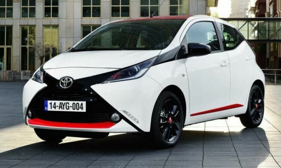 Toyota Aygo produseres sammen med Citroën C1 og Peugeot 108, i Tsjekkia. Toyota Aygo produseres sammen med Citroën C1 og Peugeot 108, i Tsjekkia.