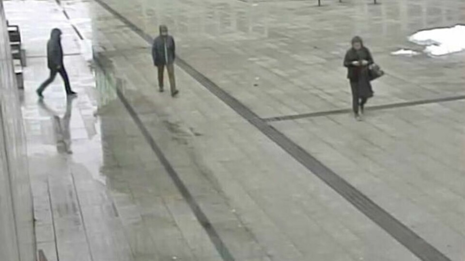 Øst politidistrikt offentliggjorde i sommer videobilder av en mann som har beveget seg i nærheten av Sloraveien formiddagen Anne-Elisabeth Hagen forsvant. Foto: Politiet / NTB