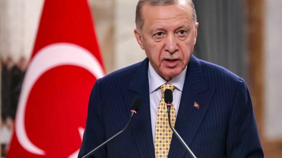 Tyrkias president Recep Tayyip Erdogan utsetter et planlagt besøk til Det hvite hus som følge av endrede planer. Møtet med USAs president Joe Biden skal fortsatt finne sted, bare på et annet tidspunkt, ifølge en tyrkisk tjenesteperson. Foto: Ahmad Al-Rubaye / AP / NTB