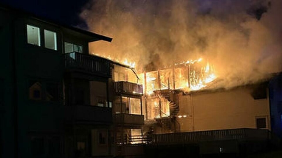 Et boligkompleks i utkanten av Bodø sentrum sto i full fyr natt til fredag.