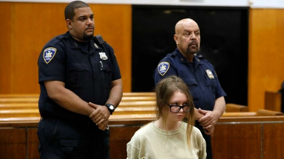Anna Sorokina kort tid etter hun ble arrestert. Anna Sorokina kort tid etter hun ble arrestert. Foto: Richard Drew / AP/NTB