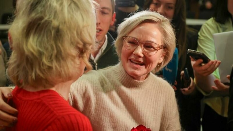 Bente Estil og Ingvild Kjerkol under nominasjonsmøtet til Nord-Trøndelag Arbeiderparti på Scandic Hell hotell Stjørdal.