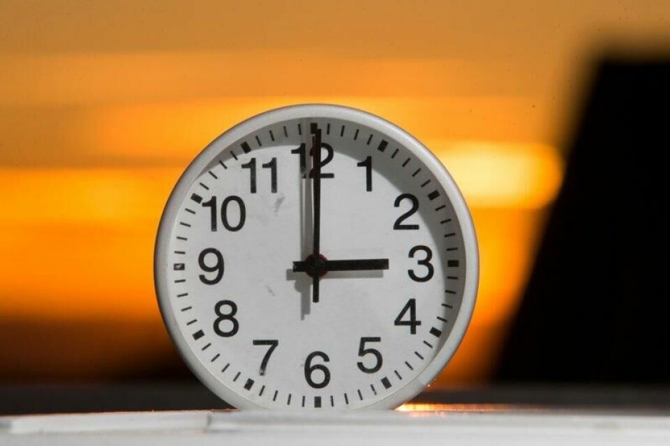 Mindre søvn natt til søndag, men mer dagslys framover er i vente når vi stiller klokken til sommertid.
