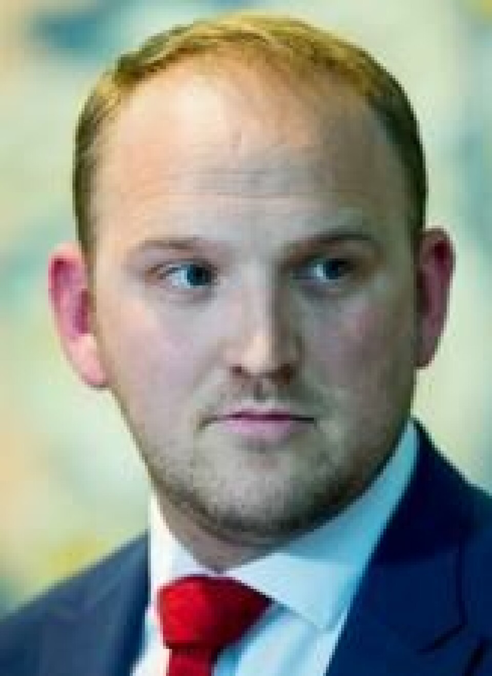 Samferdselsminister Jon Georg Dale ønsker å utnytte infrastrukturen i Norge bedre enn vi gjør i dag. Han har bedt vegdirektoratet vurdere hvor det er mulig å sette opp fartsgrensen, så flere kan få en enklere og mer effektiv reisehverdag. Samferdselsminister Jon Georg Dale ønsker å utnytte infrastrukturen i Norge bedre enn vi gjør i dag. Han har bedt vegdirektoratet vurdere hvor det er mulig å sette opp fartsgrensen, så flere kan få en enklere og mer effektiv reisehverdag. Foto: Vegard Wivestad Grøtt / NTB scanpix