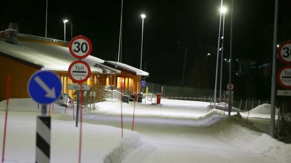 Russeren ble transportert ut av landet ved grensen på Storskog mandag.