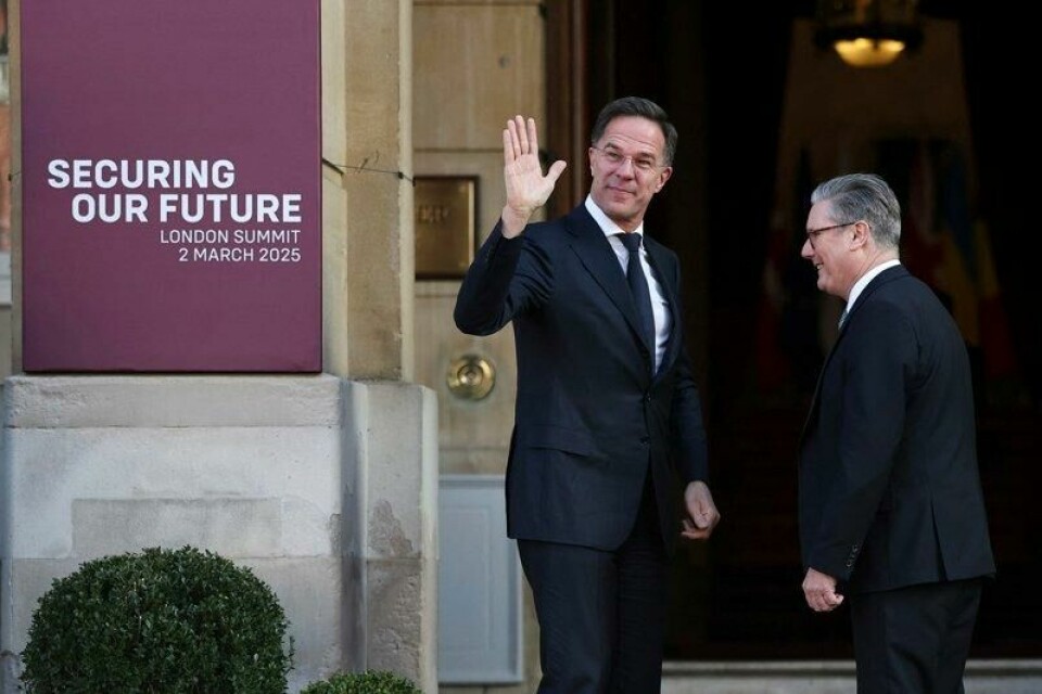 Statsminister Keir Starmer tok søndag imot Natos generalsekretær Mark Rutte i Lancaster House i London.