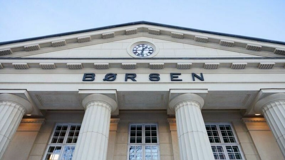 Oslo 20250102. Børsen fortsetter børsfallet fredag. Oljeprisen er på det laveste siden 2021.