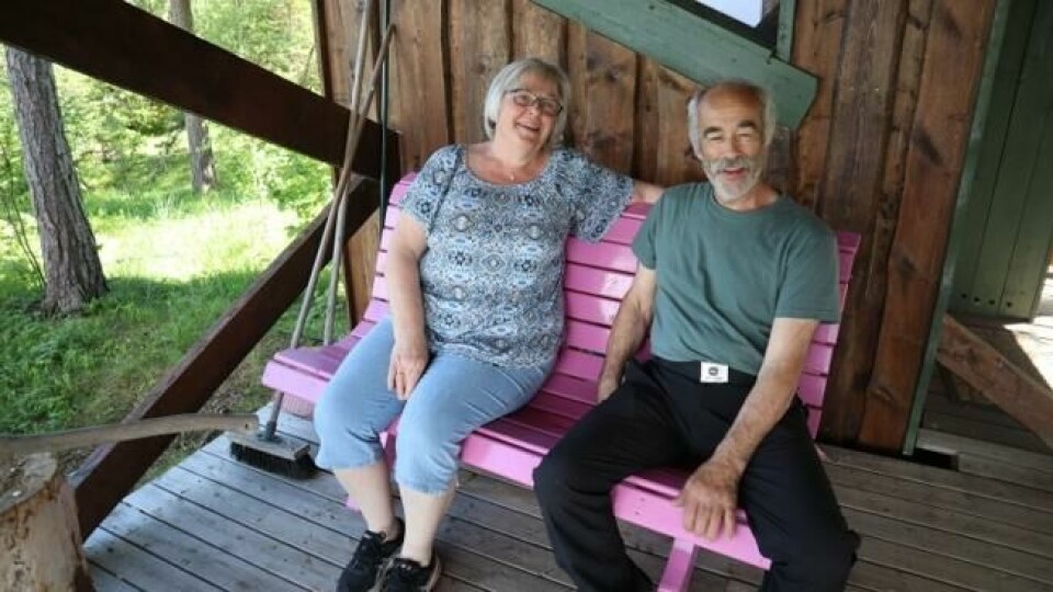 Grete og Magne Letnes bygget Spettspiret i 2012. Det er en av tre utleieenheter gårdseierne leier ut til turister. Grete og Magne Letnes bygget Spettspiret i 2012. Det er en av tre utleieenheter gårdseierne leier ut til turister. Foto: Elisabeth Bergskaug/ABC Nyheter