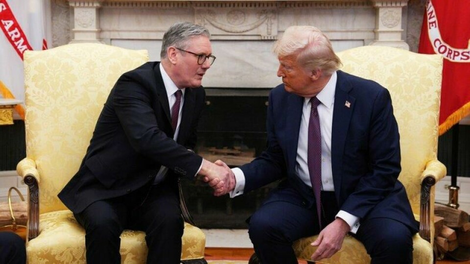 President Donald Trump (til høyre) i møte med statsminister Keir Starmer torsdag.