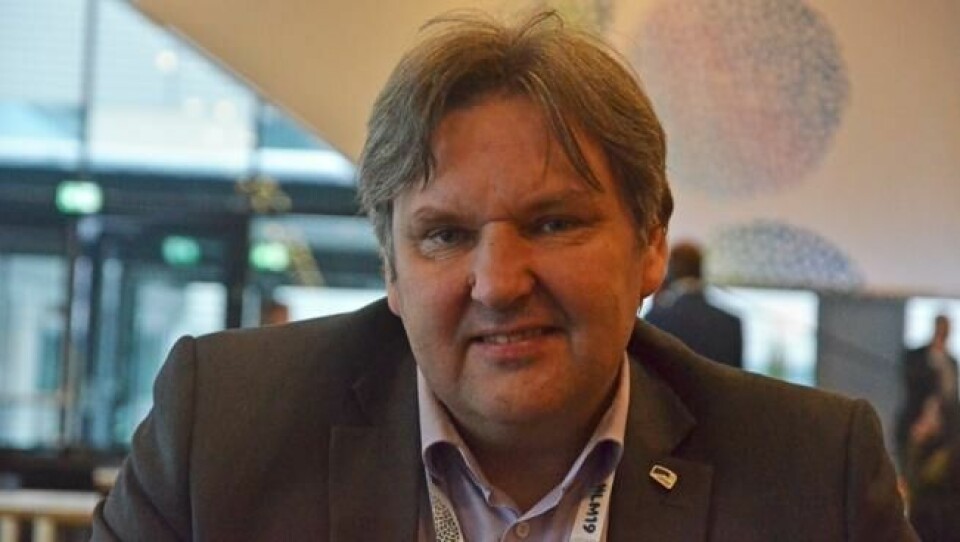 Jonny Finstad forventer at nye strengere regler for vogntog og dekk er på plass før snøen ligger på veien. Foto: Martin Huseby Jensen Jonny Finstad forventer at nye strengere regler for vogntog og dekk er på plass før snøen ligger på veien. Foto: Martin Huseby Jensen