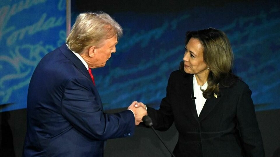 Kamala Harris og Donald Trump går inn i den siste måneden av innspurten til det mest dramatiske presidentvalget i USAs moderne historie. Foto: SAUL LOEB / AFP