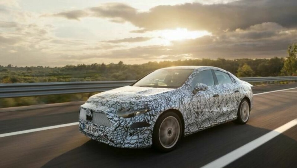 Slik teaser Mercedes nye CLA. Slik teaser Mercedes nye CLA. Foto: Mercedes