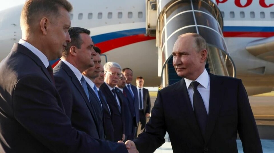 Russlands president Vladimir Putin ankom Kasakhstan onsdag, hvor han skal delta på toppmøtet i Shanghai Cooperation Organisation (SCO). Foto: Gavriil Grigorov / Pool via AP / NTB