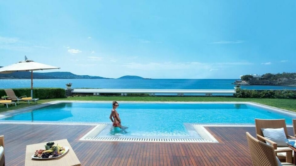 Lag din egen evige pengemaskin – så kan du gå av med tidlig pensjon - og kanskje tilbringe tid som her ved Grand Resort Lagonissi i Athen.