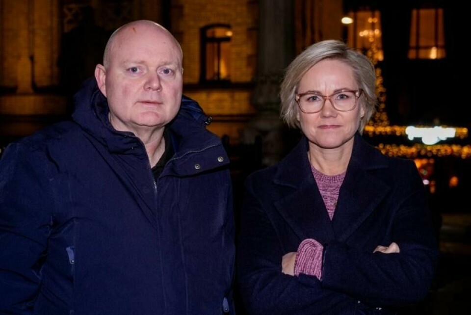 LOs Are Tomasgard og Aps Ingvild Kjerkol utenfor Stortinget i Oslo onsdag.
