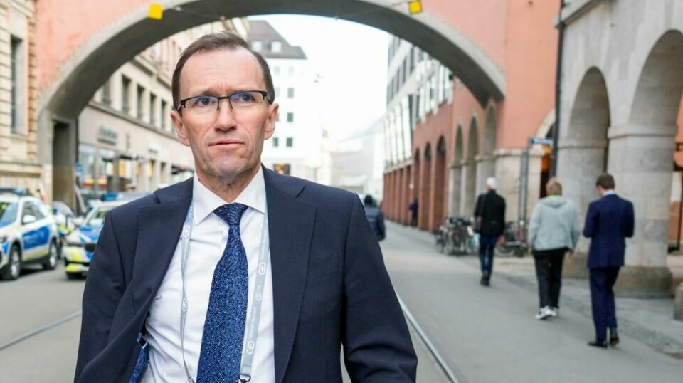 Utenriksminister Espen Barth Eide er stadig på farta, men dro midtveis i møtet i i Abu Dhabi. Bildet er fra en annen anledning.