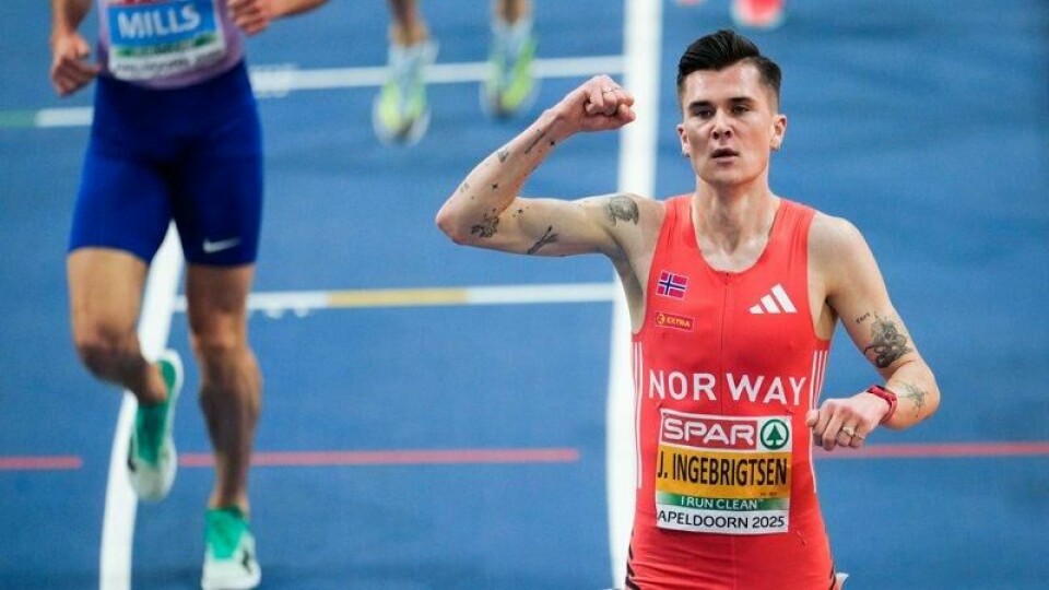 Jakob Asserson Ingebrigtsen etter seieren på 3000 meter i Apeldoorn tidligere i mars.
