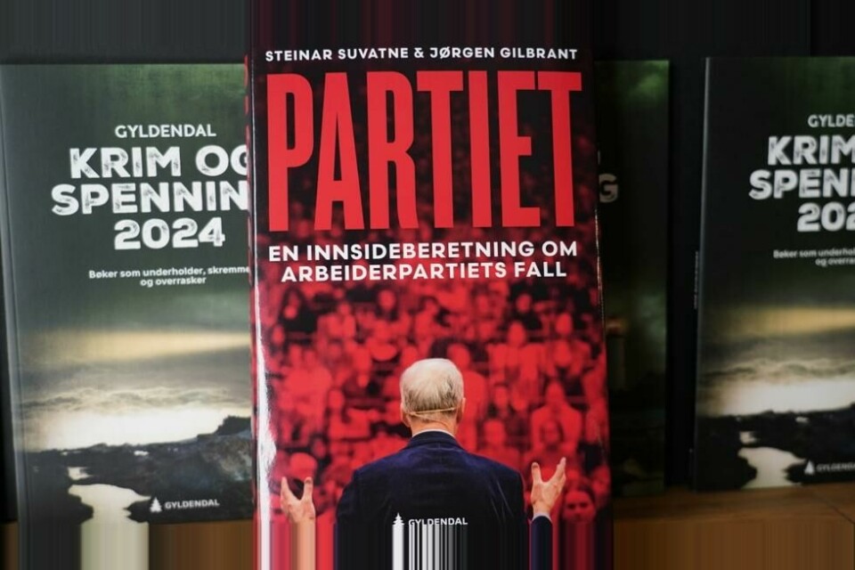 Jørgen Gilbrant og Steinar Suvatne forsvarer bruken av anonyme kilder i boka «Partiet». De to opplyser at de har brukt rundt 70 kilder i arbeidet med boka. Foto: Gorm Kallestad / NTB Jørgen Gilbrant og Steinar Suvatne forsvarer bruken av anonyme kilder i boka «Partiet». De to opplyser at de har brukt rundt 70 kilder i arbeidet med boka. Foto: Gorm Kallestad / NTB