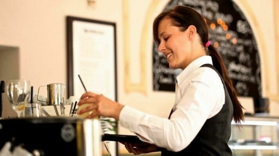 I dag kan det være fristende for mange å ikke oppgi inntekter fra tips i skattemeldingen, men fra neste år kan dette bli forhåndsutfylt. Dette vil gi økte skatteinntekter, spesielt fra serveringsbransjen, hvor tipsing er veldig utbredt. Illustrasjonsbilde: Pixabay