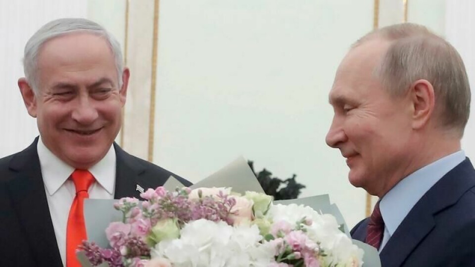 Verdens ledere, her representert ved Israels Benjamin Netanyahu og Russlands Vladimir Putin, gjør en elendig jobb, ifølge kronikkforfatteren.