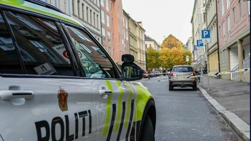 Når Fremskrittspartiet bestiller tall og presenterer dem uten nødvendig kontekst, bidrar de til en forenklet og villedende fremstilling av kriminalitetsbildet. Dette er ikke en engangshendelse, men en del av partiets modus operandi, mener innleggsforfatterne.