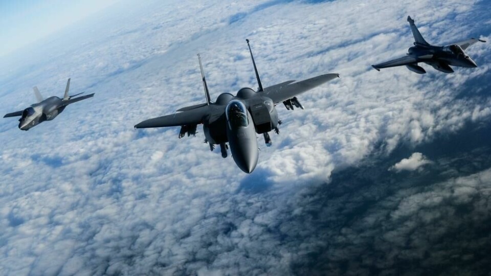 Jagerflyene F-35B (f.v.) F-15E og franske Rafale under en øvelse. Jagerflyene F-35B (f.v.) F-15E og franske Rafale under en øvelse. Foto: Eddie Keogh / Reuters/NTB