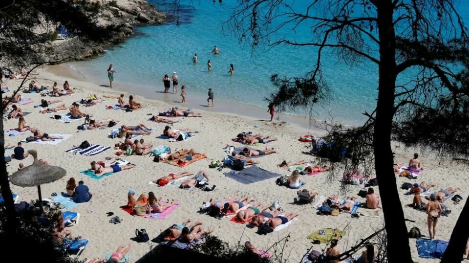 Flere er lei turiststrømmen som retter seg mot Spania på sommeren. På Mallorca er det varslet protester.