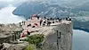 Turister på fjellplatået Preikestolen ved Lysefjorden. Bildet er fra 2015. Foto: Paul Kleiven / NTB scanpix