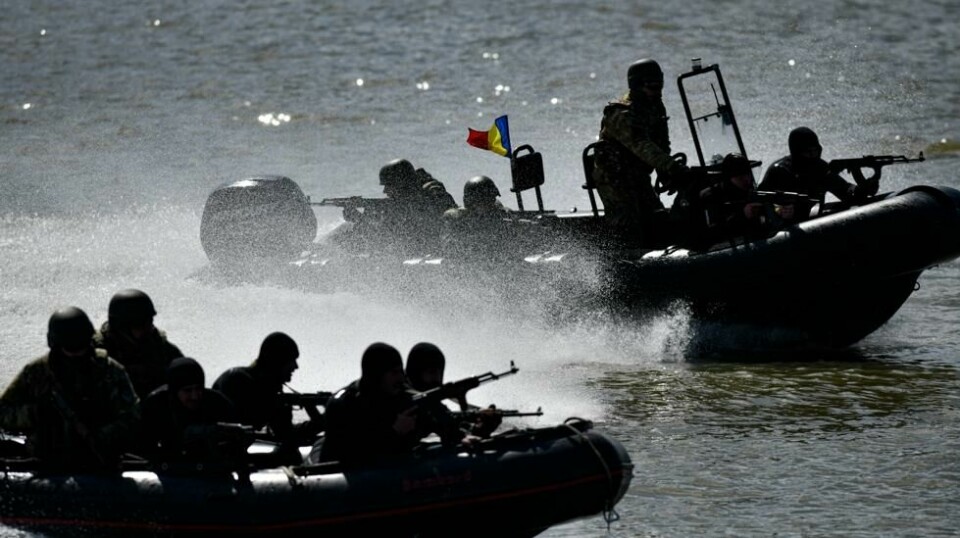 Rumenske marinesoldater under en militærøvelse i Svartehavet. Ukrainas utenriksminister tar til orde for å i større grad integrere Ukrainas forsvar, med forsvarene til de øvrige Nato-landene i Svartehavet, Romania, Bulgaria og Tyrkia.