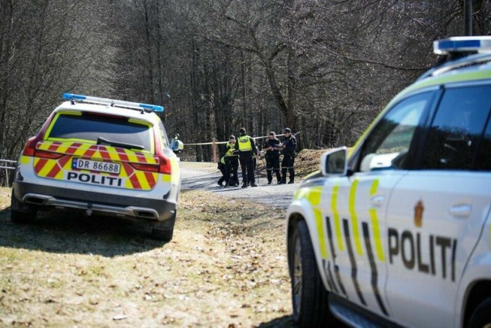 Politiet rykket mandag formiddag ut til en knivstikking på Ammerud i Oslo. Politiet gjør tekniske undersøkelser på stedet.