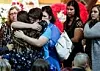 Sørgende i begravelsen til 15 år gamle Christian Riley Garcia, som ble drept under massakren ved Santa Fe High School i Texas fredag 18. mai. Scanpix/AP.