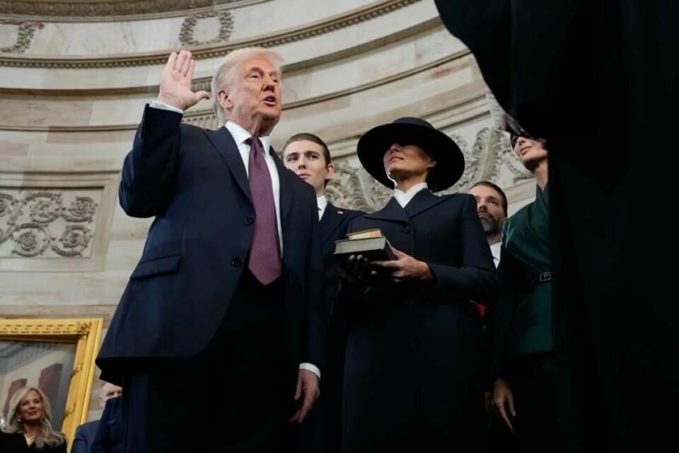 Donald Trump avla eden.