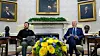 Zelenskyjs møte med Trump skjer dagen etter at han ble tatt imot i Det hvite hus av USAs president Joe Biden. Zelenskyj møtte også visepresident og presidentkandidat Kamala Harris. Foto: Susan Walsh / AP / NTB