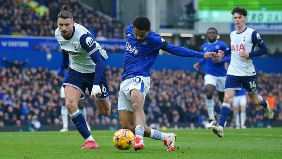 Tottenham fikk det tøft mot Everton i Premier League søndag.