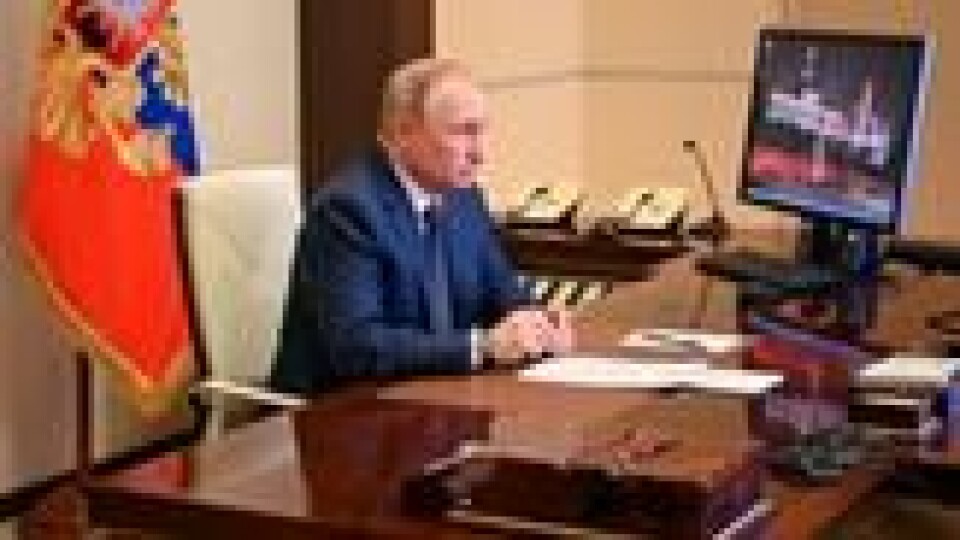 Etter flere TV-opptredener, både alene og sammen med sine regjeringsmedlemmer, har flere eksperter reagert på at Putin virker aggressiv, manipulerenede og viser åpenlyse tegn på hersketeknikk selv mot høyt betrodde medarbeidere. Etter flere TV-opptredener, både alene og sammen med sine regjeringsmedlemmer, har flere eksperter reagert på at Putin virker aggressiv, manipulerenede og viser åpenlyse tegn på hersketeknikk selv mot høyt betrodde medarbeidere. Foto: Andrei Gorshkov / AP