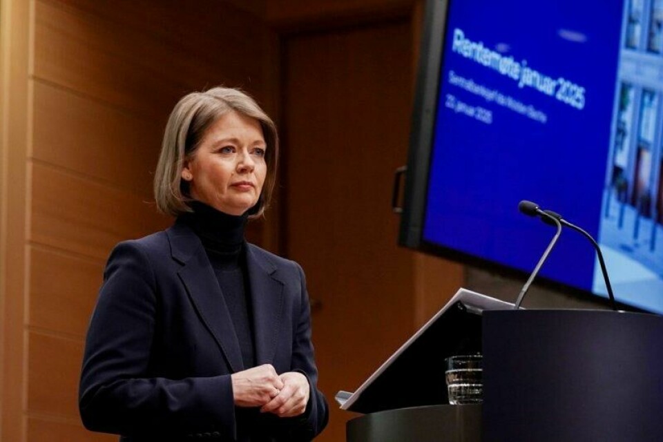 Bildet av norsk økonomi gir samlet sett Norges Bank og sentralbanksjef Ida Wolden Bache grunn til å vente litt til med rentekutt, mener økonomer etter å ha lest svarene til bedriftene i Regionalt nettverk.