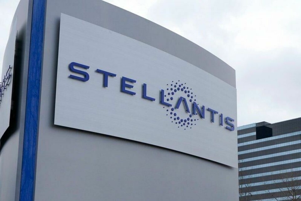 Stellantis stanser produksjonen ved to fabrikker i Mexico og Canada som følge av Trumps biltoll.