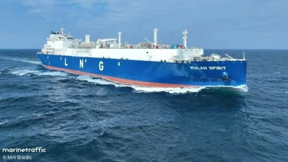 Tankskipet Mulan har sirklet rundt i Nordsjøen sør for Norge.